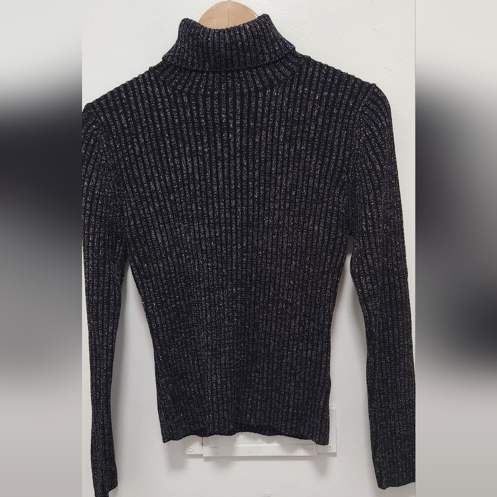 3 pcs for $15 bundle. Fairweather winter top, Blk, M and Pink, L